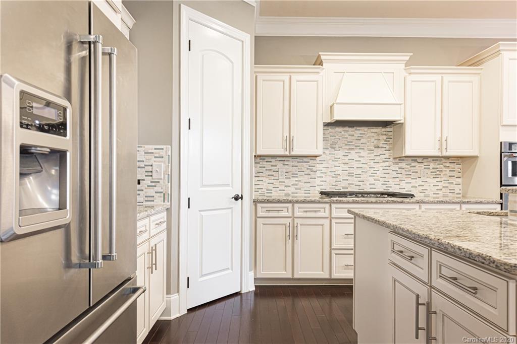9743 Wheatfield Road Charlotte, NC 28277 - Photo 20 of 47 Gallery Image 20