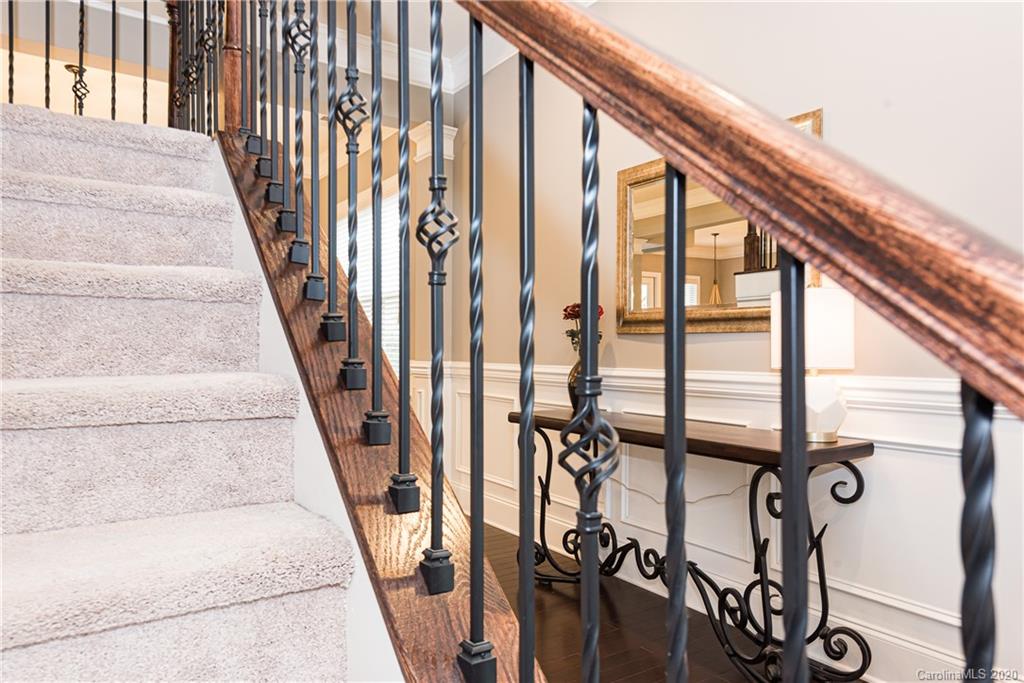 9743 Wheatfield Road Charlotte, NC 28277 - Photo 5 of 47 Gallery Image 5