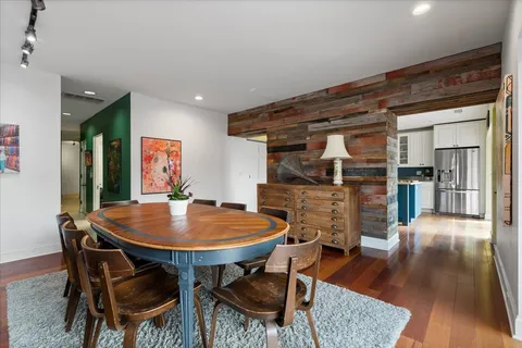$799,000 | 929 West Ainslie Street, Unit 3, Chicago, IL 60640