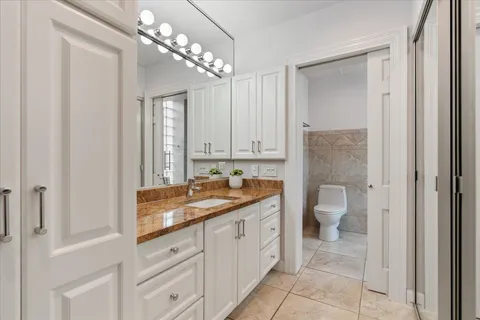 $799,000 | 929 West Ainslie Street, Unit 3, Chicago, IL 60640