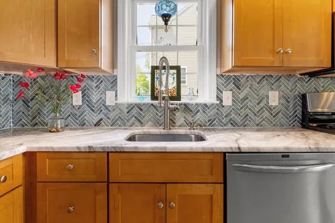 $749,000 | 10 Riverview Way, Unit A, Gloucester, MA 01930