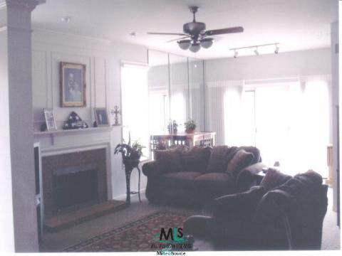1665 Maple Creek Court Rochester, MI 48306 - Photo 3 of 9 773340-2.JPG
