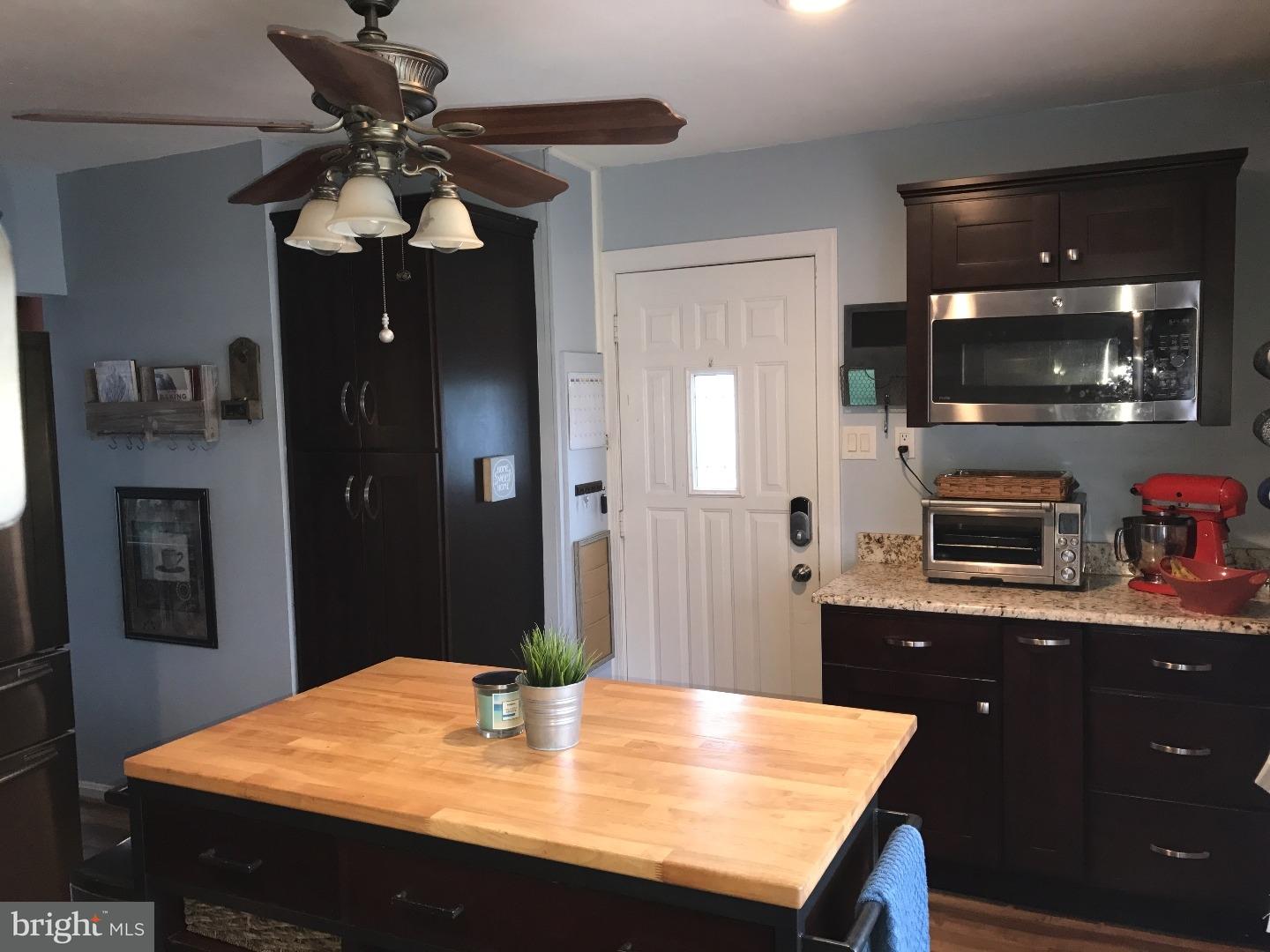 2829 Nightingale Road Philadelphia, PA 19154 - Photo 6 of 22 Kitchen