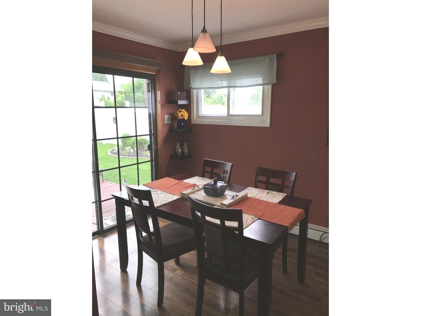 2829 Nightingale Road Philadelphia, PA 19154 - Photo 10 of 22 Dining Room