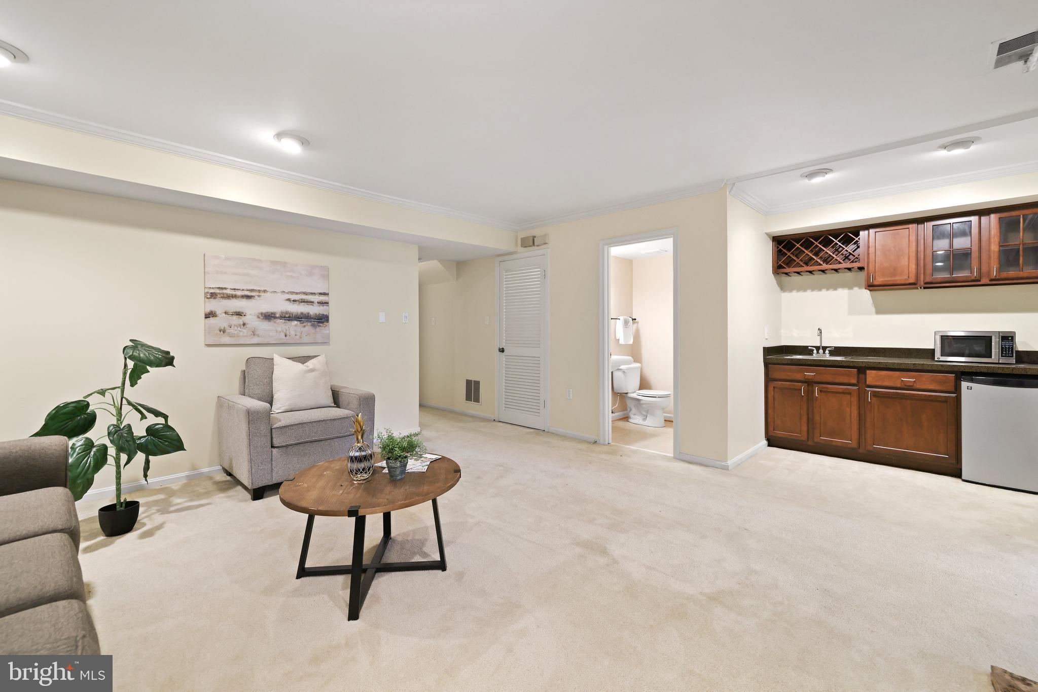 10929 Pebble Run Drive Silver Spring, MD 20902 - Photo 26 of 32 Gallery Image 26