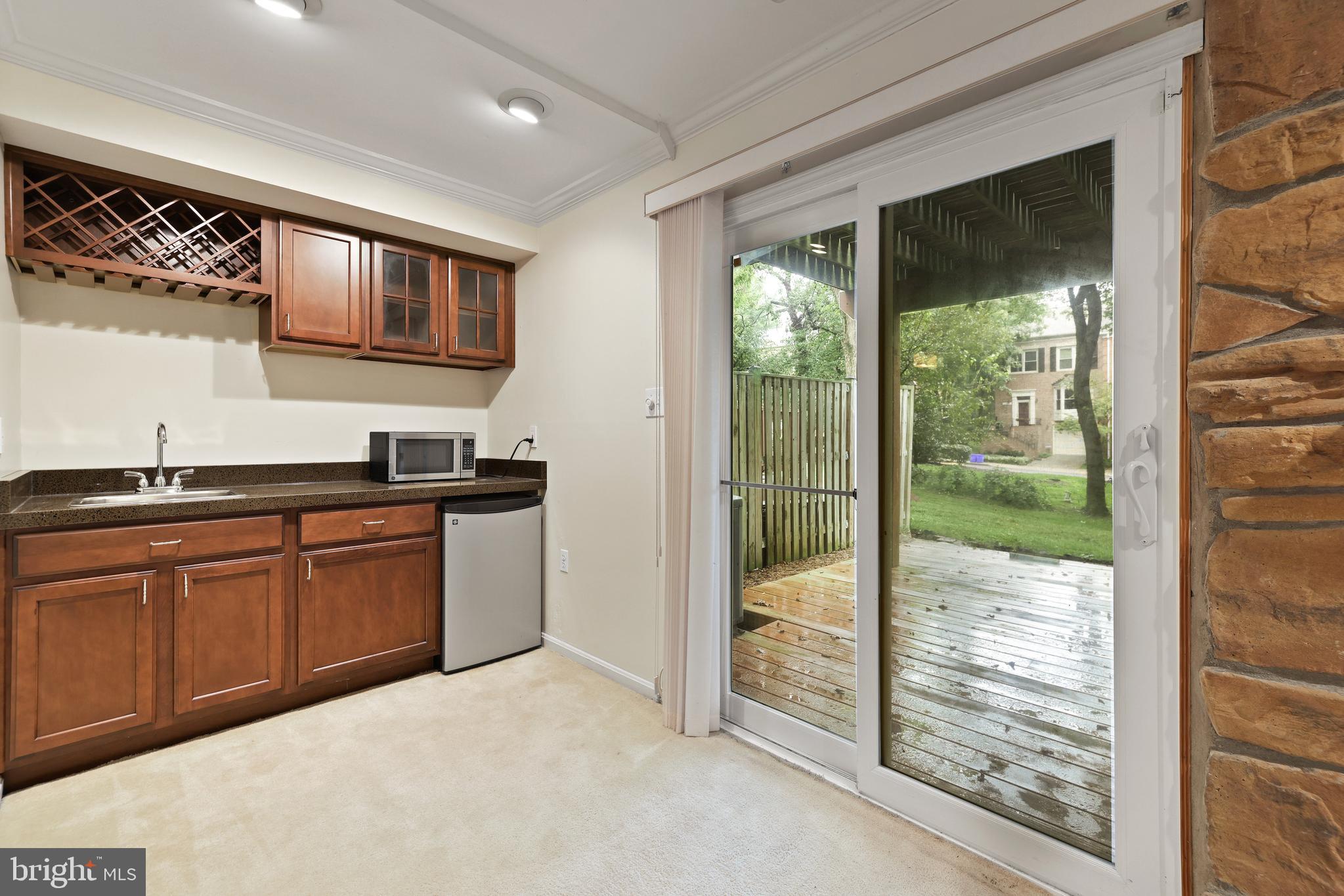 10929 Pebble Run Drive Silver Spring, MD 20902 - Photo 27 of 32 Gallery Image 27