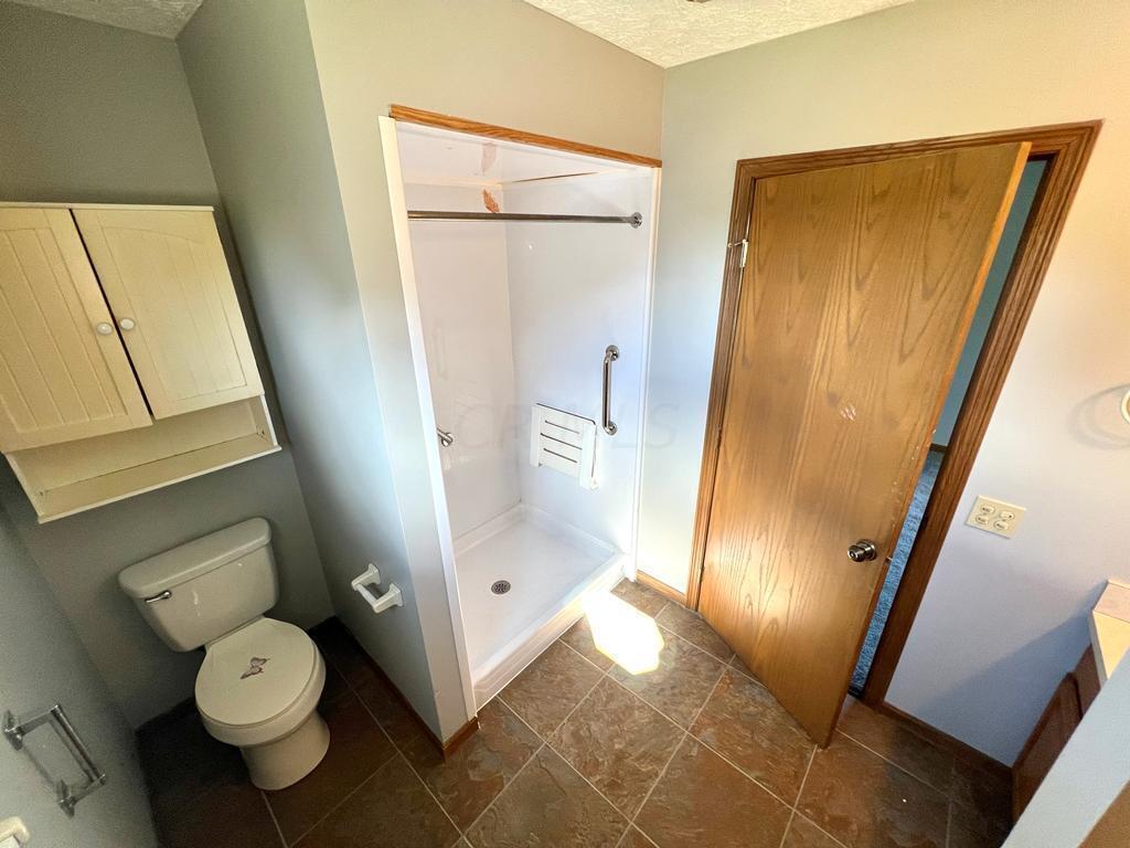 7621 Ridge Road Fredericktown, OH 43019 - Photo 10 of 29 PHOTO-2022-10-09-22-34-46 17