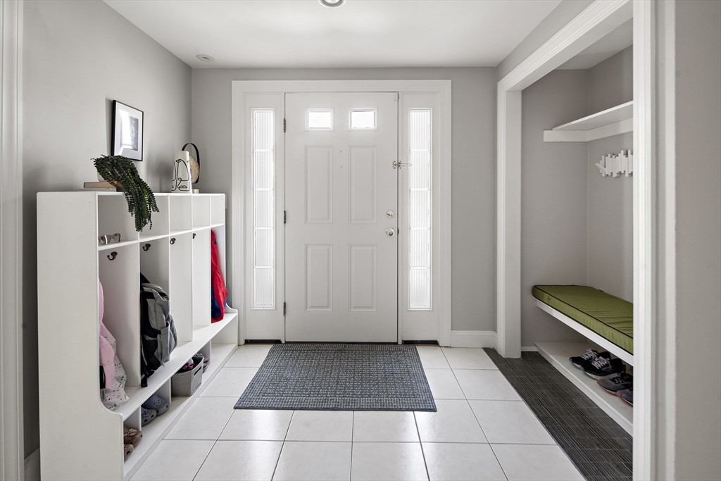 158 Oak Street Needham, MA 02492 - Photo 12 of 33