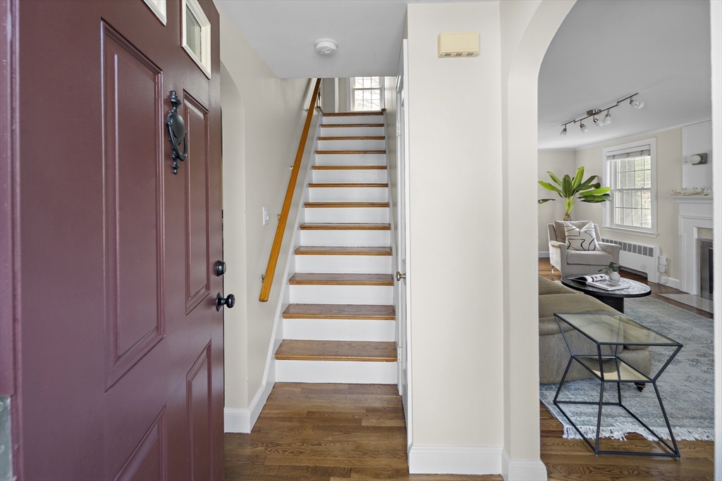 158 Oak Street Needham, MA 02492 - Photo 14 of 33