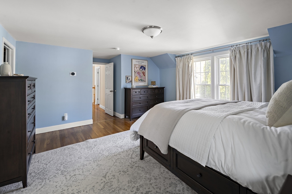 158 Oak Street Needham, MA 02492 - Photo 18 of 33