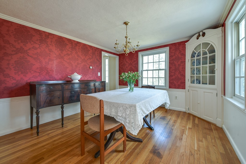 18 Fairfax Road Needham, MA 02492 - Photo 5 of 15 Gallery Image 5