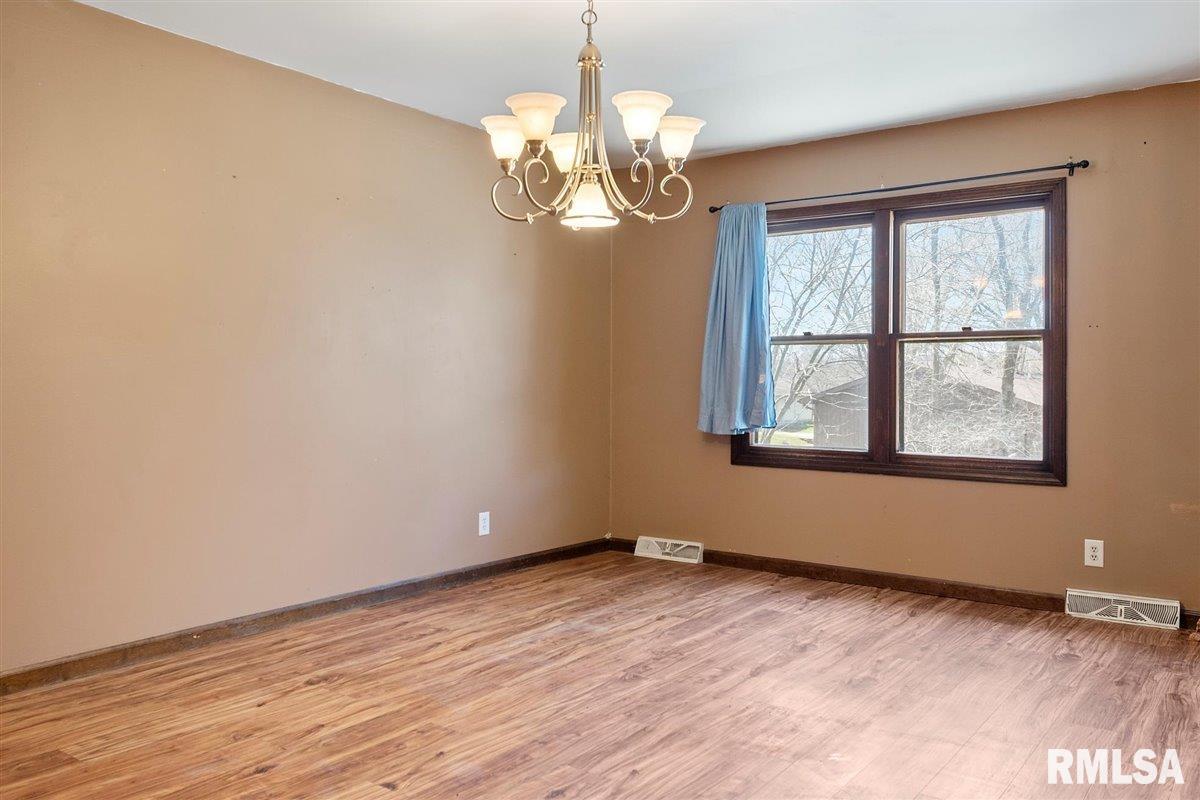 22 Illmo Drive Springfield, IL 62711 - Photo 13 of 43