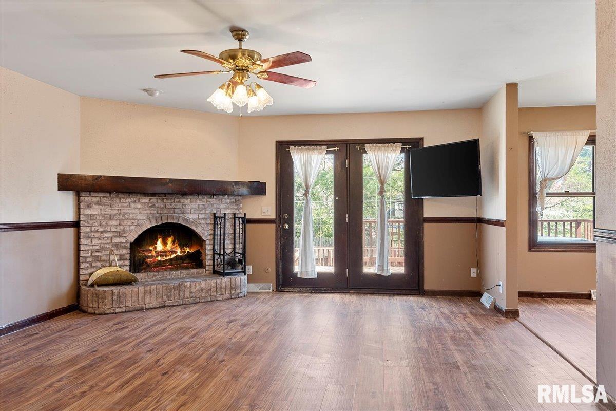 22 Illmo Drive Springfield, IL 62711 - Photo 4 of 43