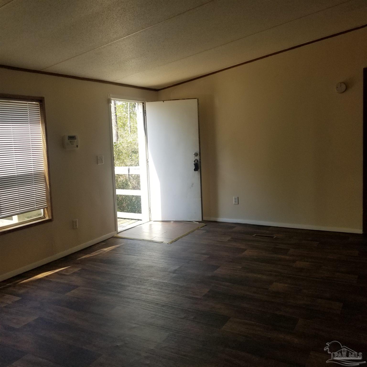 5312 Avon Road Pensacola, FL 32507 - Photo 5 of 12 Gallery Image 5