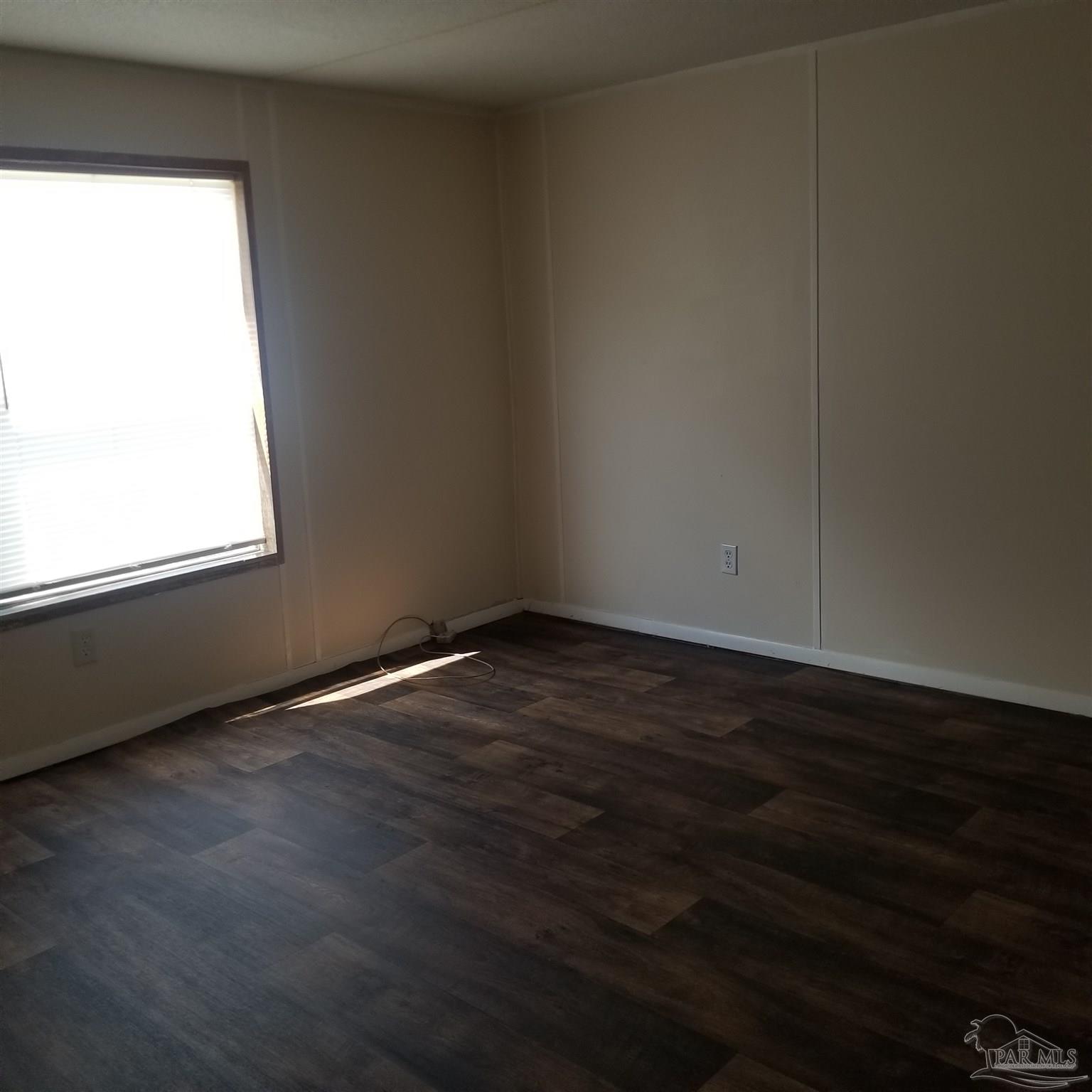 5312 Avon Road Pensacola, FL 32507 - Photo 10 of 12 Gallery Image 10