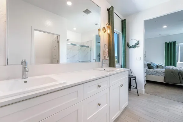 $489,000 | 246 Huntington Avenue South, Madera, CA 93636