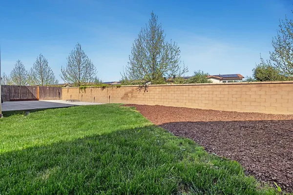 $489,000 | 246 Huntington Avenue South, Madera, CA 93636