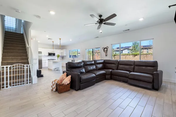 $489,000 | 246 Huntington Avenue South, Madera, CA 93636