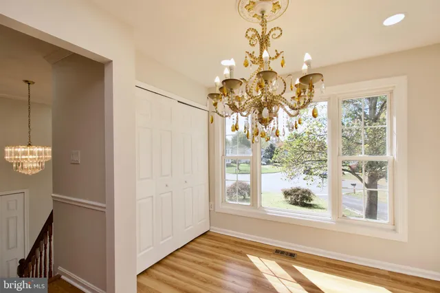 $845,000 | 10217 McKean Court, Great Falls, VA 22066