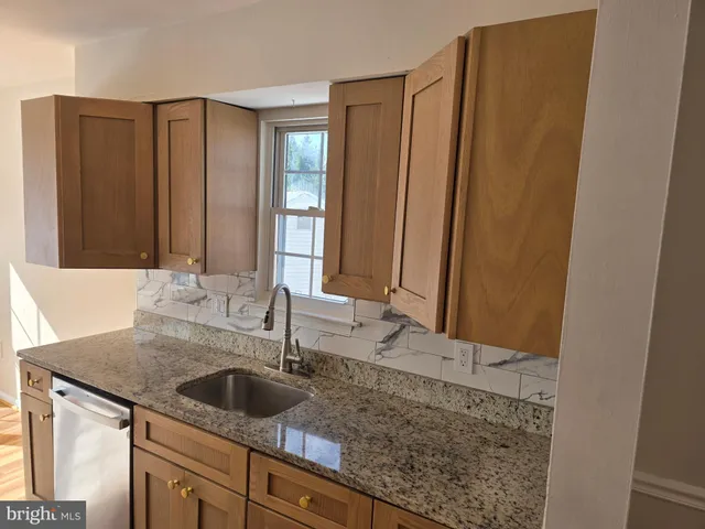 $845,000 | 10217 McKean Court, Great Falls, VA 22066