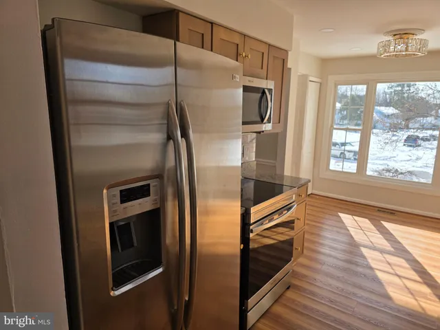 $845,000 | 10217 McKean Court, Great Falls, VA 22066