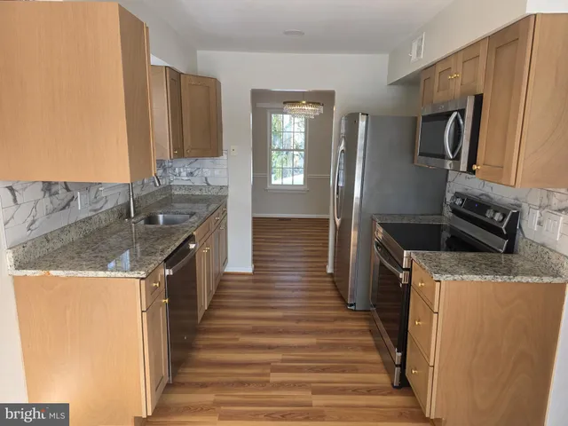 $845,000 | 10217 McKean Court, Great Falls, VA 22066