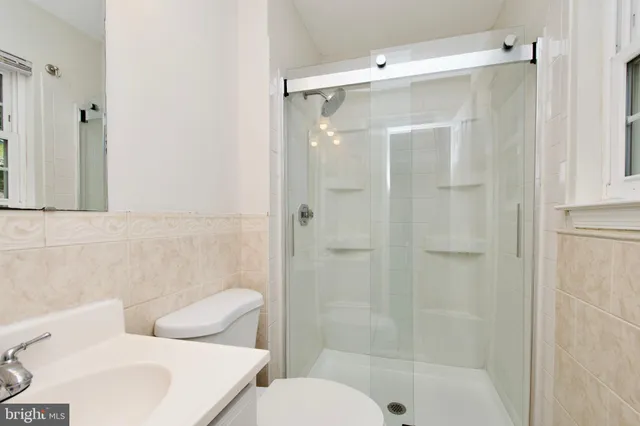 $845,000 | 10217 McKean Court, Great Falls, VA 22066