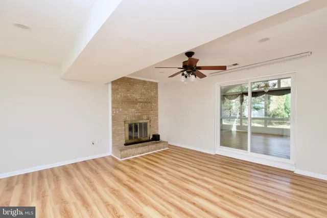 $845,000 | 10217 McKean Court, Great Falls, VA 22066