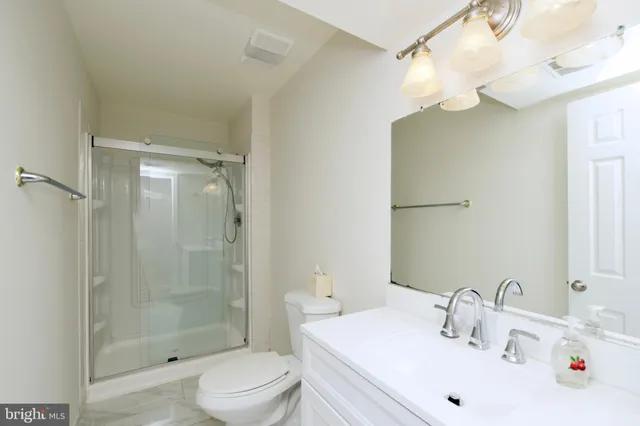 $845,000 | 10217 McKean Court, Great Falls, VA 22066