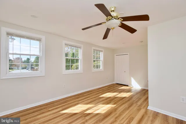 $845,000 | 10217 McKean Court, Great Falls, VA 22066