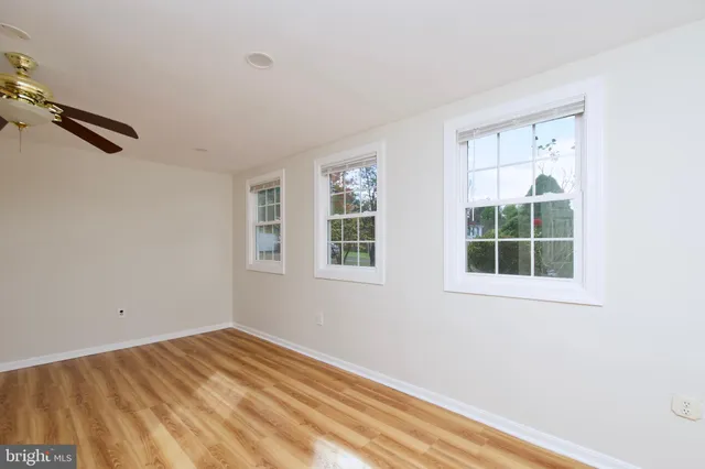 $845,000 | 10217 McKean Court, Great Falls, VA 22066