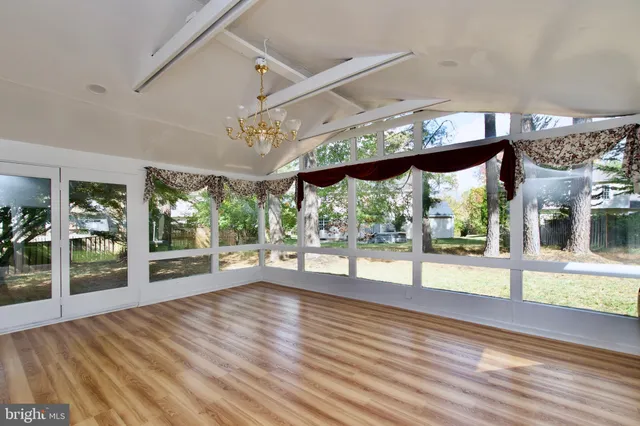 $845,000 | 10217 McKean Court, Great Falls, VA 22066