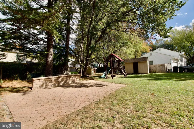 $845,000 | 10217 McKean Court, Great Falls, VA 22066