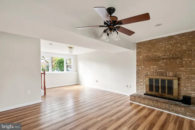 $845,000 | 10217 McKean Court, Great Falls, VA 22066