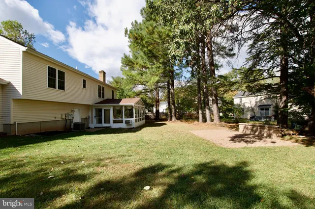 $845,000 | 10217 McKean Court, Great Falls, VA 22066