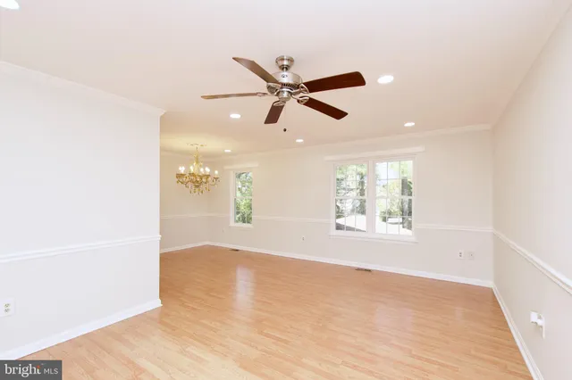 $845,000 | 10217 McKean Court, Great Falls, VA 22066