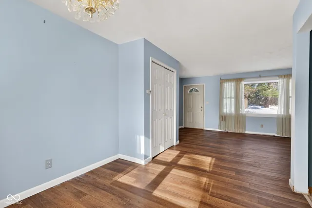 $279,900 | 191 East Lakeview Drive, Nineveh, IN 46164