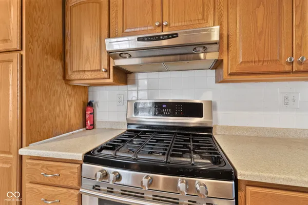 $279,900 | 191 East Lakeview Drive, Nineveh, IN 46164