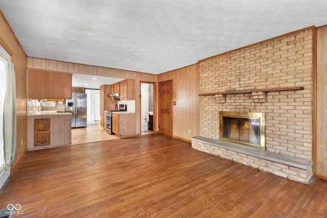 $279,900 | 191 East Lakeview Drive, Nineveh, IN 46164