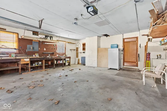 $279,900 | 191 East Lakeview Drive, Nineveh, IN 46164