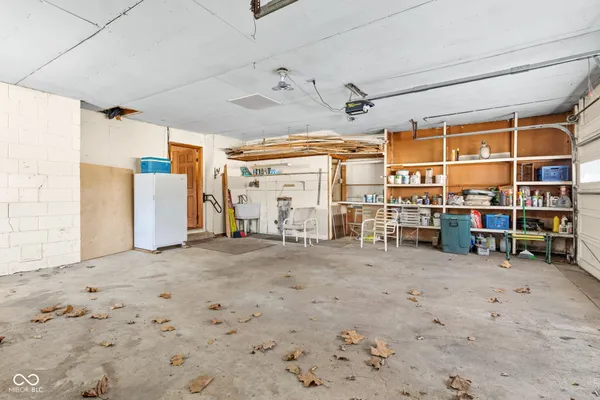 $279,900 | 191 East Lakeview Drive, Nineveh, IN 46164