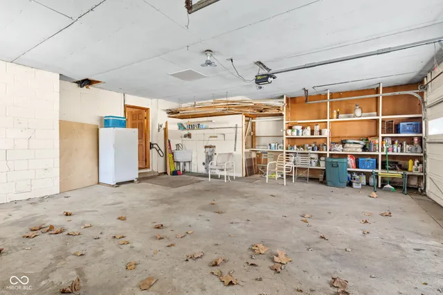 $279,900 | 191 East Lakeview Drive, Nineveh, IN 46164