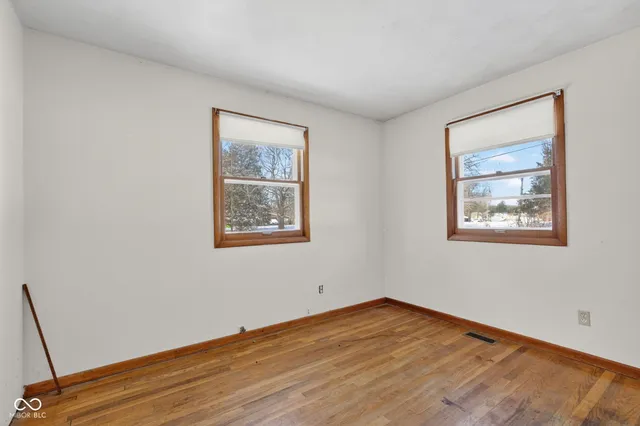 $279,900 | 191 East Lakeview Drive, Nineveh, IN 46164