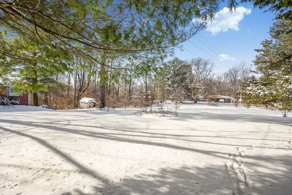 $279,900 | 191 East Lakeview Drive, Nineveh, IN 46164