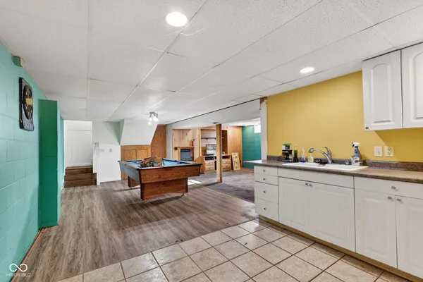 $279,900 | 191 East Lakeview Drive, Nineveh, IN 46164