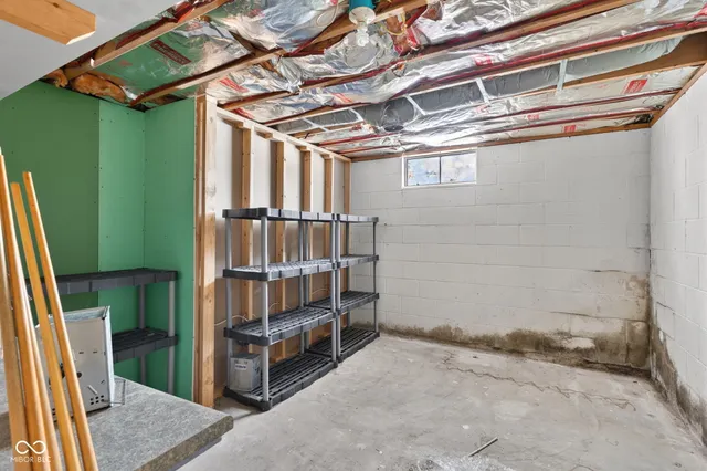 $279,900 | 191 East Lakeview Drive, Nineveh, IN 46164