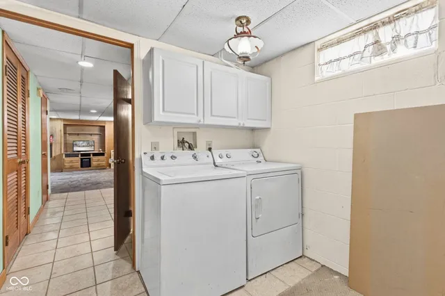 $279,900 | 191 East Lakeview Drive, Nineveh, IN 46164