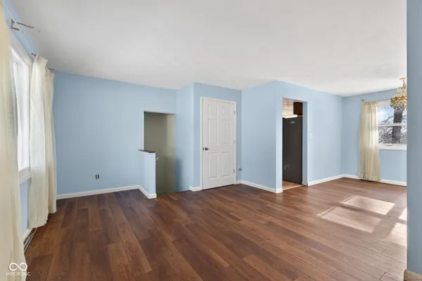 $279,900 | 191 East Lakeview Drive, Nineveh, IN 46164