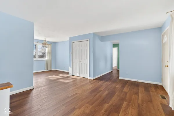 $279,900 | 191 East Lakeview Drive, Nineveh, IN 46164