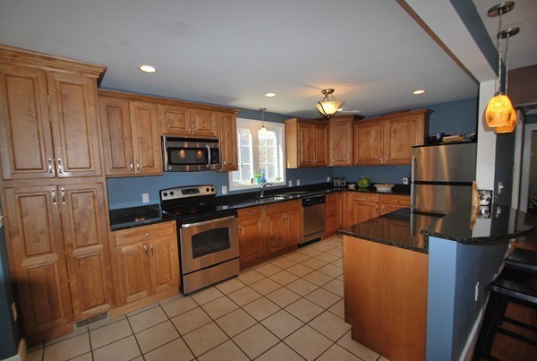 25 7 Star Road Groveland, MA 01834 - Photo 8 of 28 Gallery Image 8